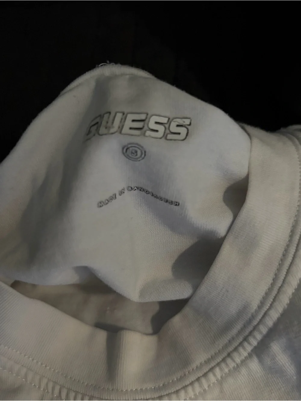 Guess White Short Sleeve Logo Crew Neck Tee - Picture 4 of 5